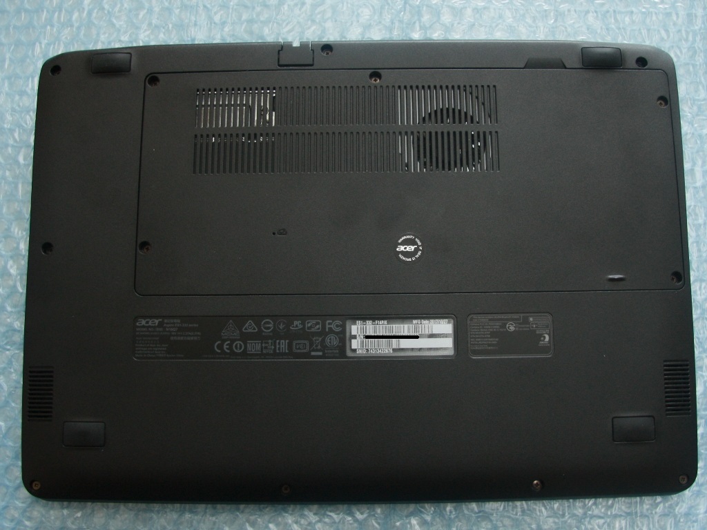 Bottom of the Acer ES1-332
