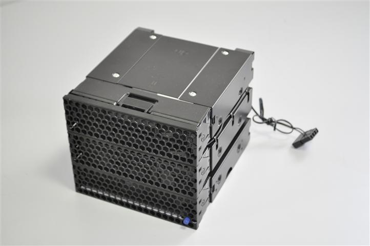 NINE HUNDRED HDD bay