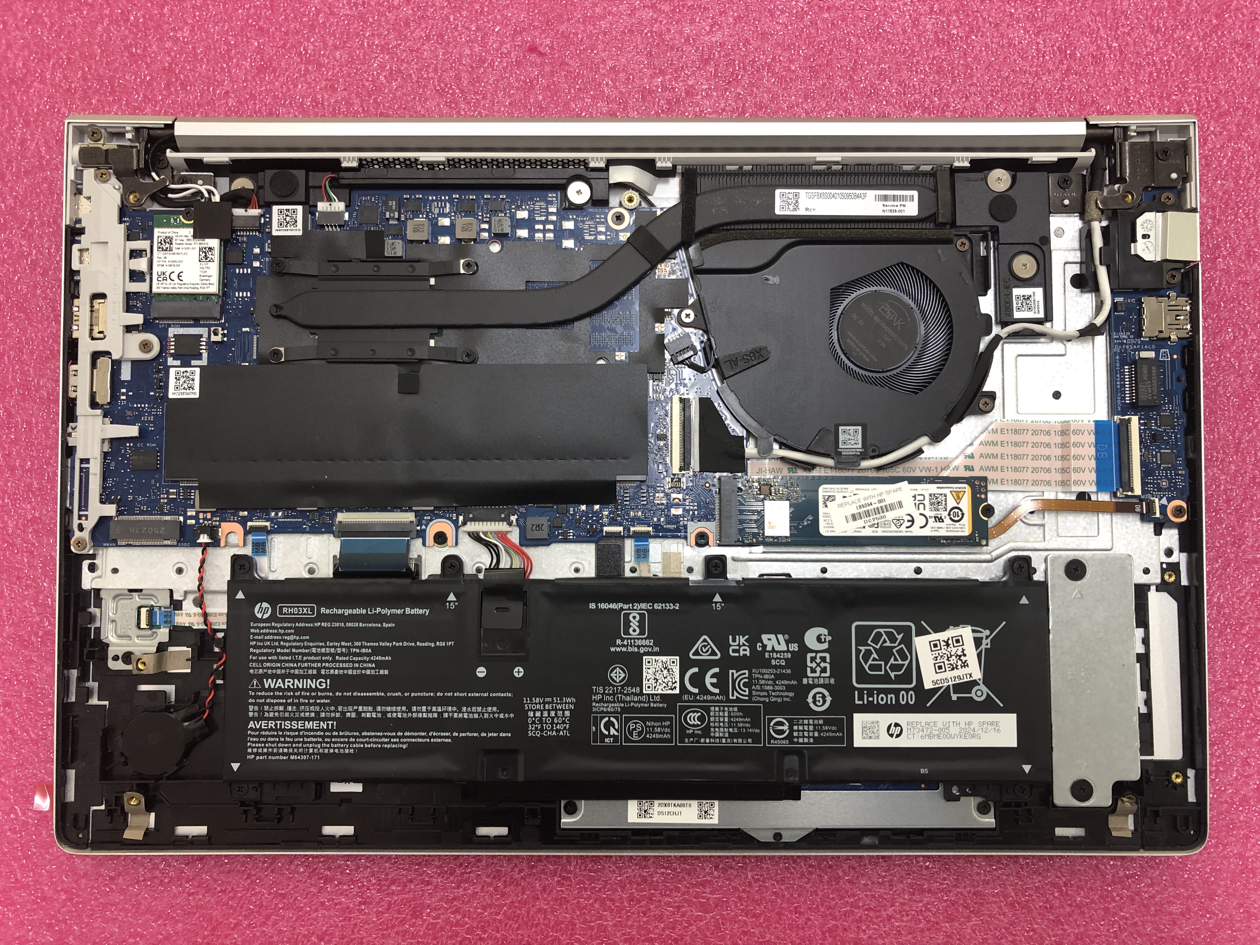 HP ProBook 450 G10 液晶パネル修理 再組立後