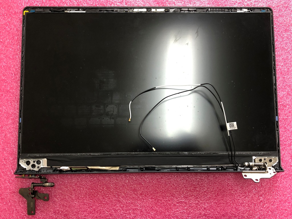 DELL Inspiron 15 液晶ディスプレイ部 ベゼル取り外し後