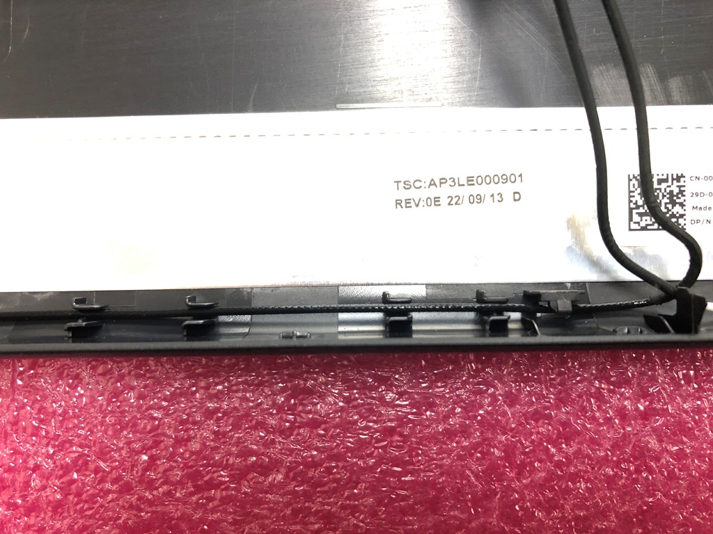 DELL Inspiron 15 無線LANアンテナケーブル (黒色) 配線3
