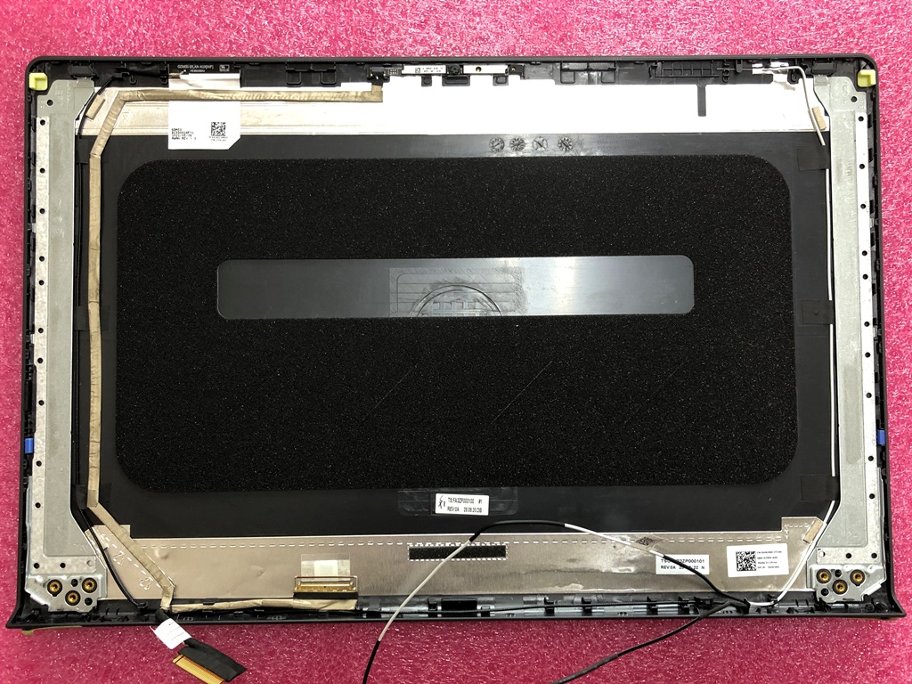 DELL Inspiron 15 無線LANアンテナケーブル・カメラ・液晶パネルケーブル取付後