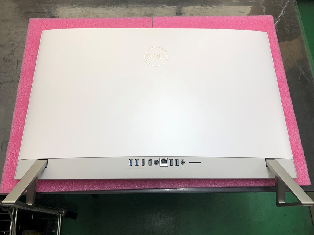Dell 27 All-in-One (AIO) EC27250 背面