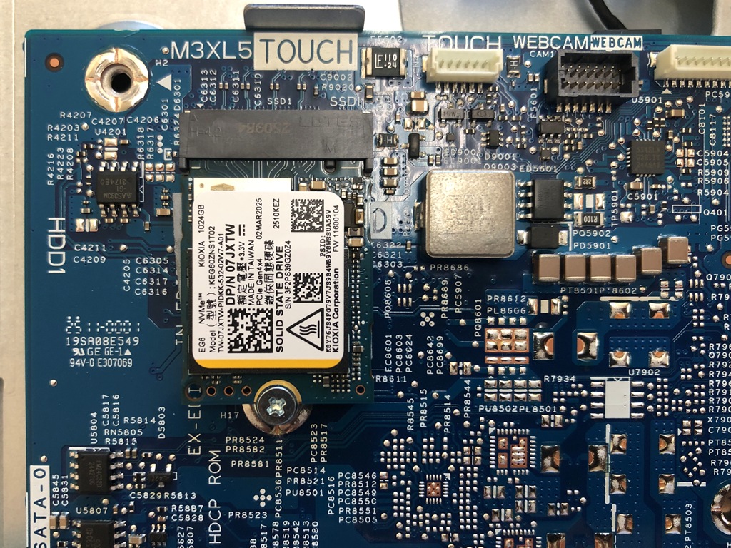 Dell 27 All-in-One (AIO) EC27250 SSD 部分