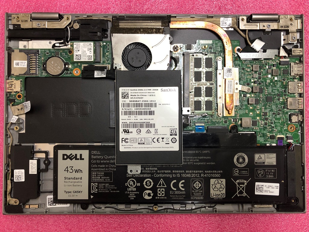 DELL Inspiron 15 3520 SSD 取り外し後