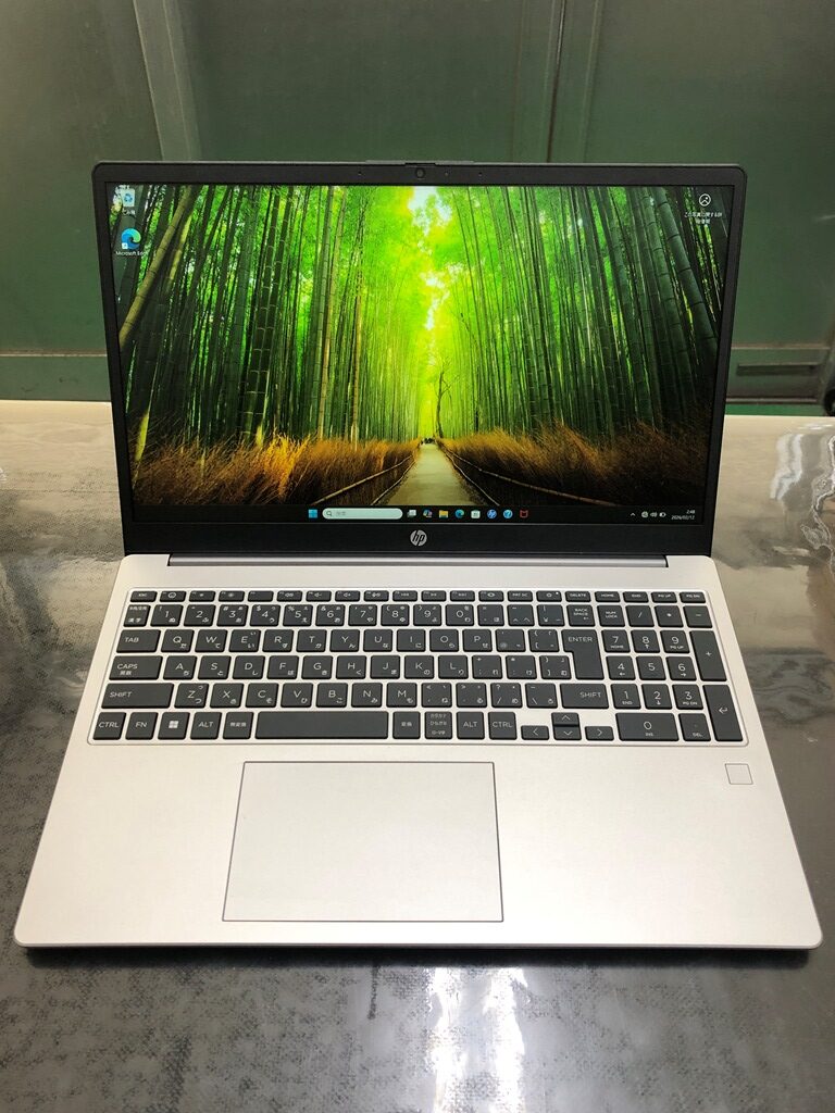 HP 255 G10 液晶パネル割れ 修理後