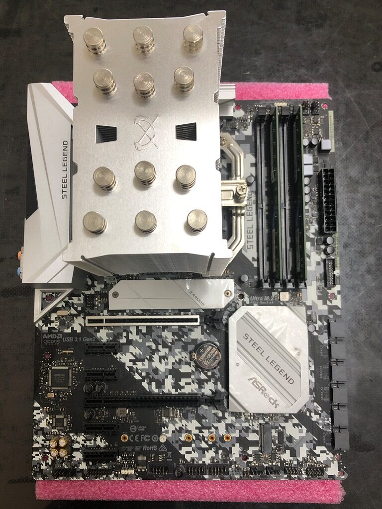 自作パソコンから取り外したマザーボード